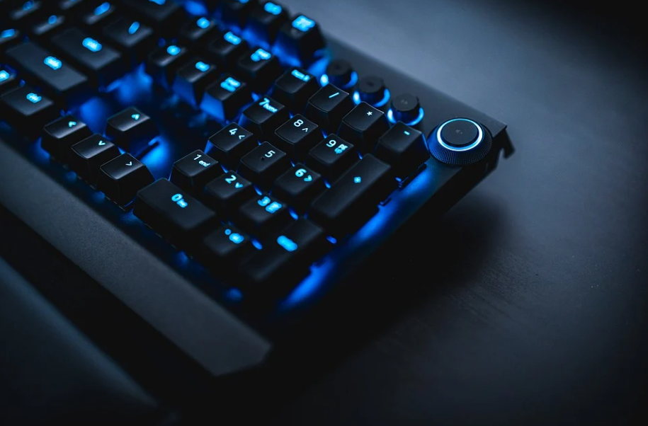 Pros and Cons of Online Games