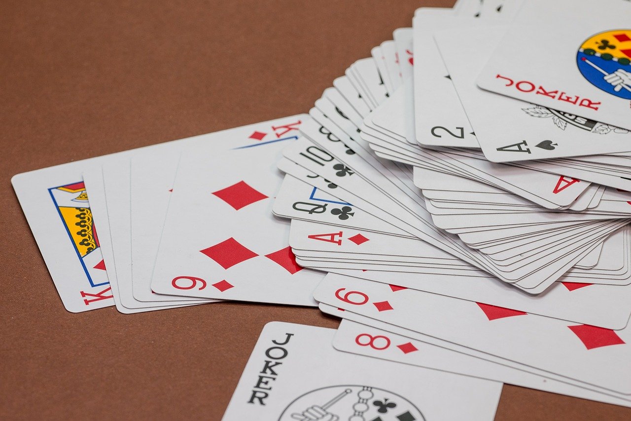 How to Be Good at Cards in Casino Games