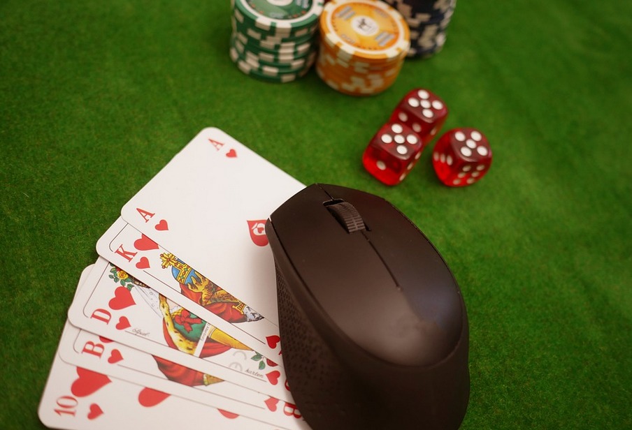 mouse and cards