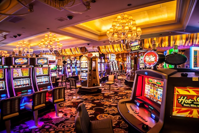 Tips to Consider When Switching to Online Casinos